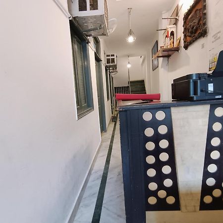 Hotel Hauz Khas Fort View New Delhi Exterior photo