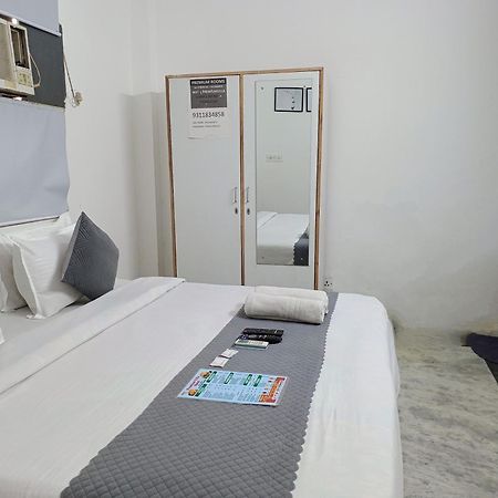 Hotel Hauz Khas Fort View New Delhi Exterior photo