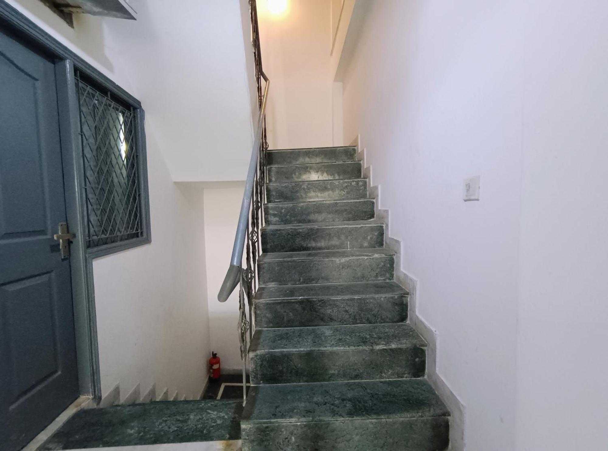 Hotel Hauz Khas Fort View New Delhi Exterior photo